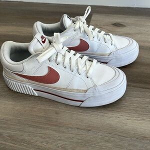 Nike platform sneaker size 6